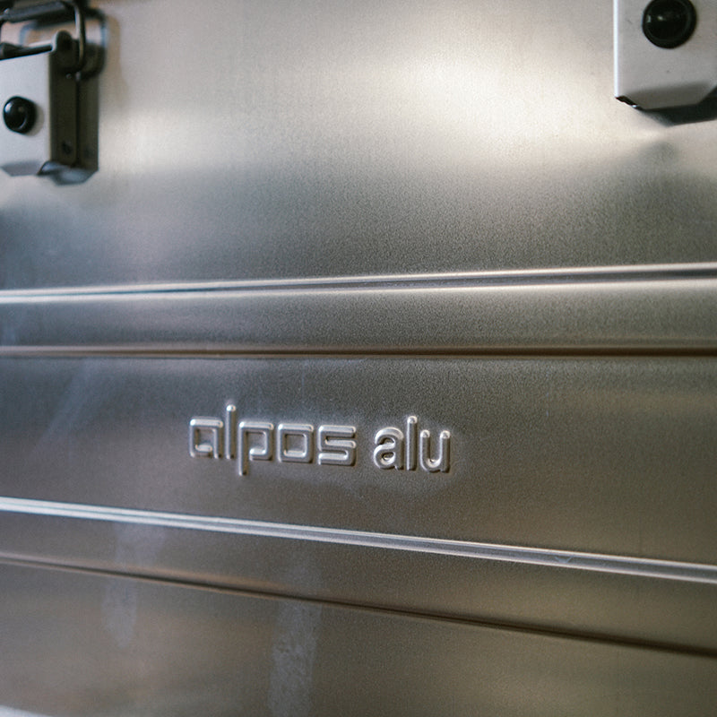 ALPOS ALUMINUM CONTAINER / WITH LID - S(47L)