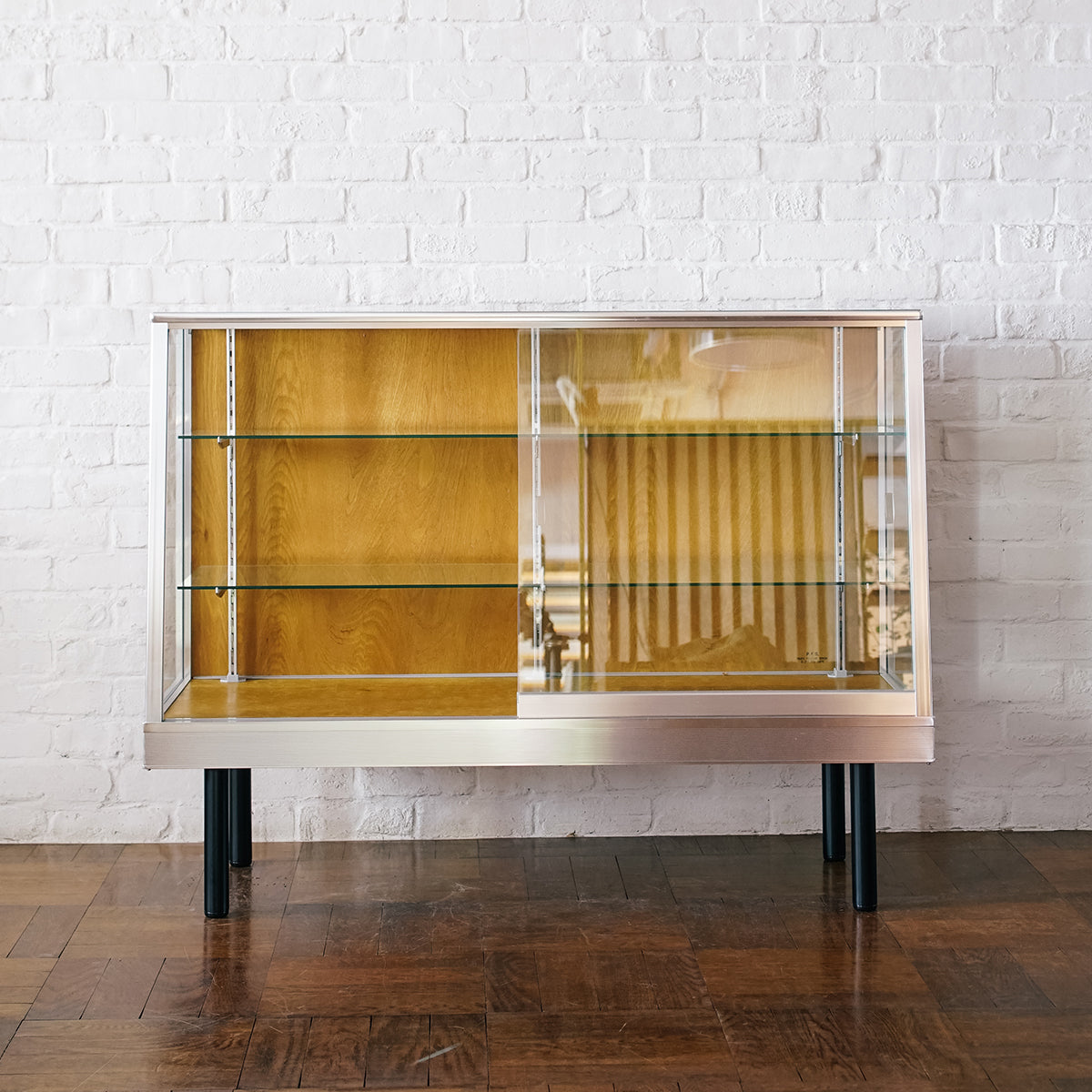 ALUMINIUM GLASS CASE AL-120