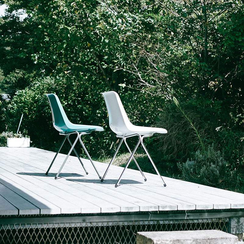 ROBIN DAY POLYSIDE CHAIR / CHROME FRAME