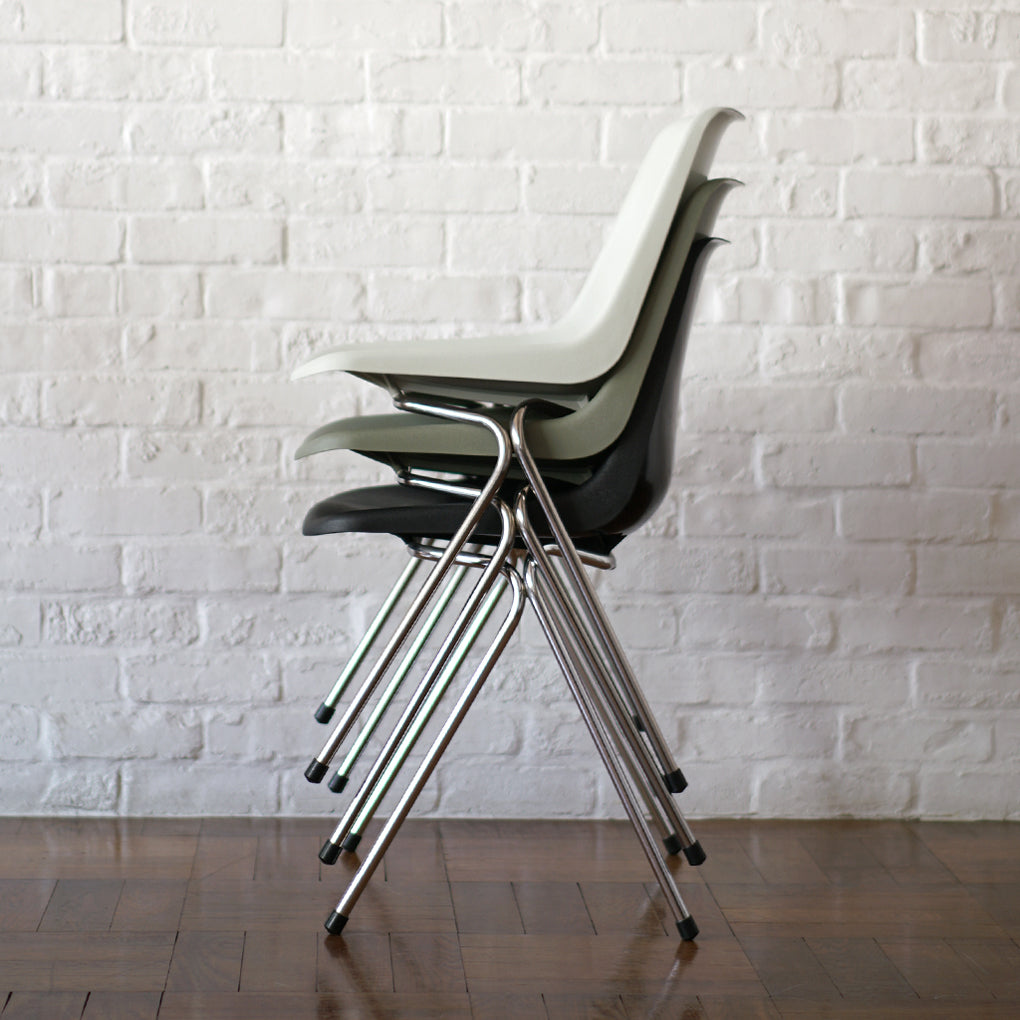 ROBIN DAY POLYSIDE CHAIR / CHROME FRAME