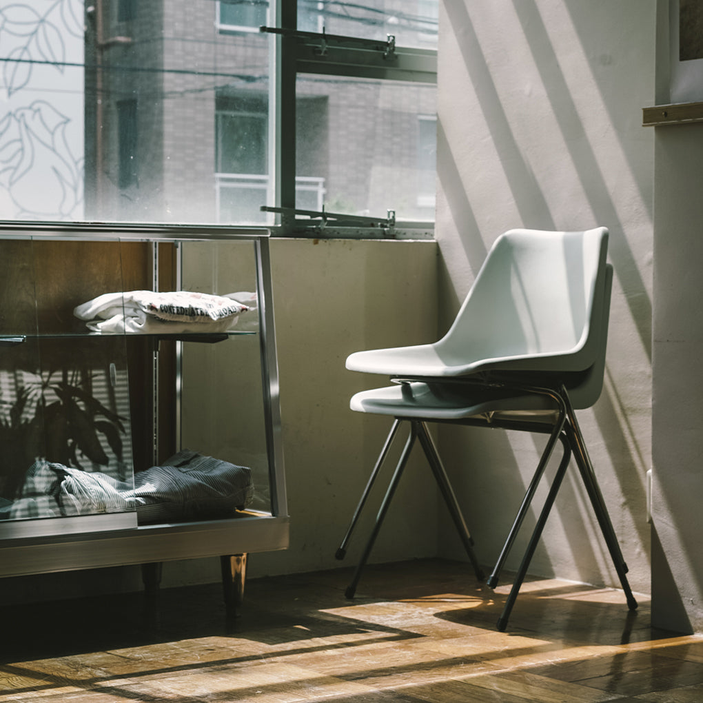 ROBIN DAY POLYSIDE CHAIR / CHROME FRAME