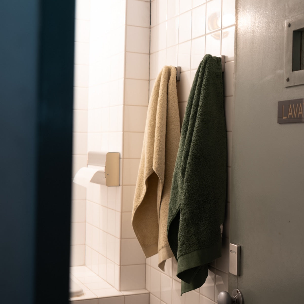 ORGANIC COTTON SHOWER TOWEL