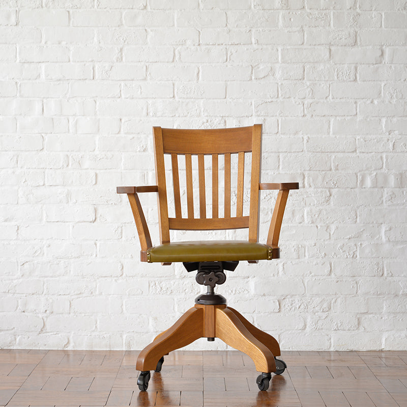 CLERK CHAIR