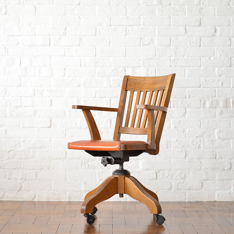 CLERK CHAIR