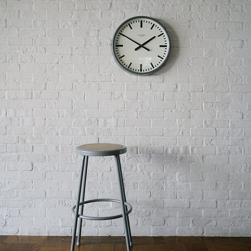 E.A. COMBS WALL CLOCK - (M)Φ470