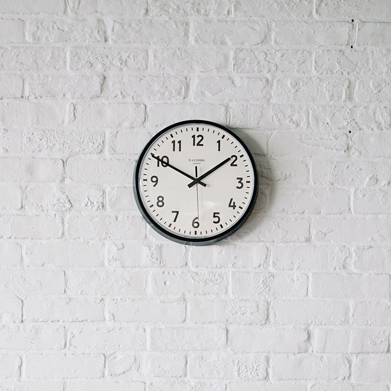E.A. COMBS WALL CLOCK - (S) Φ315