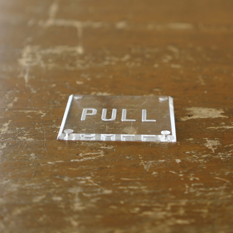 ENGRAVED SIGN PLATE