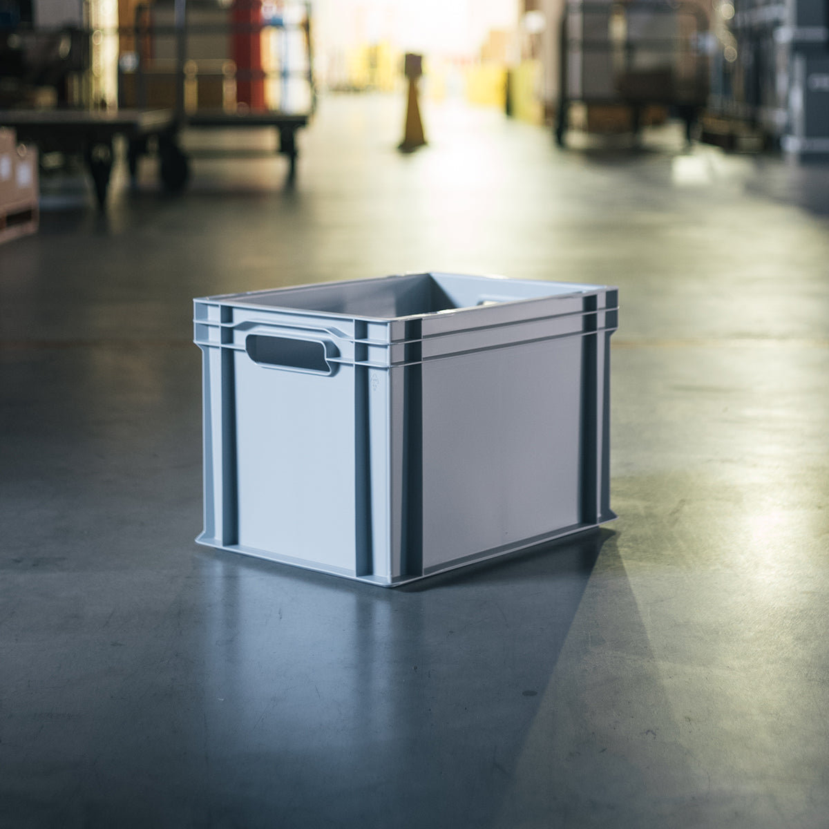 ALUTEC UNIVERSAL BOX - M (26L)