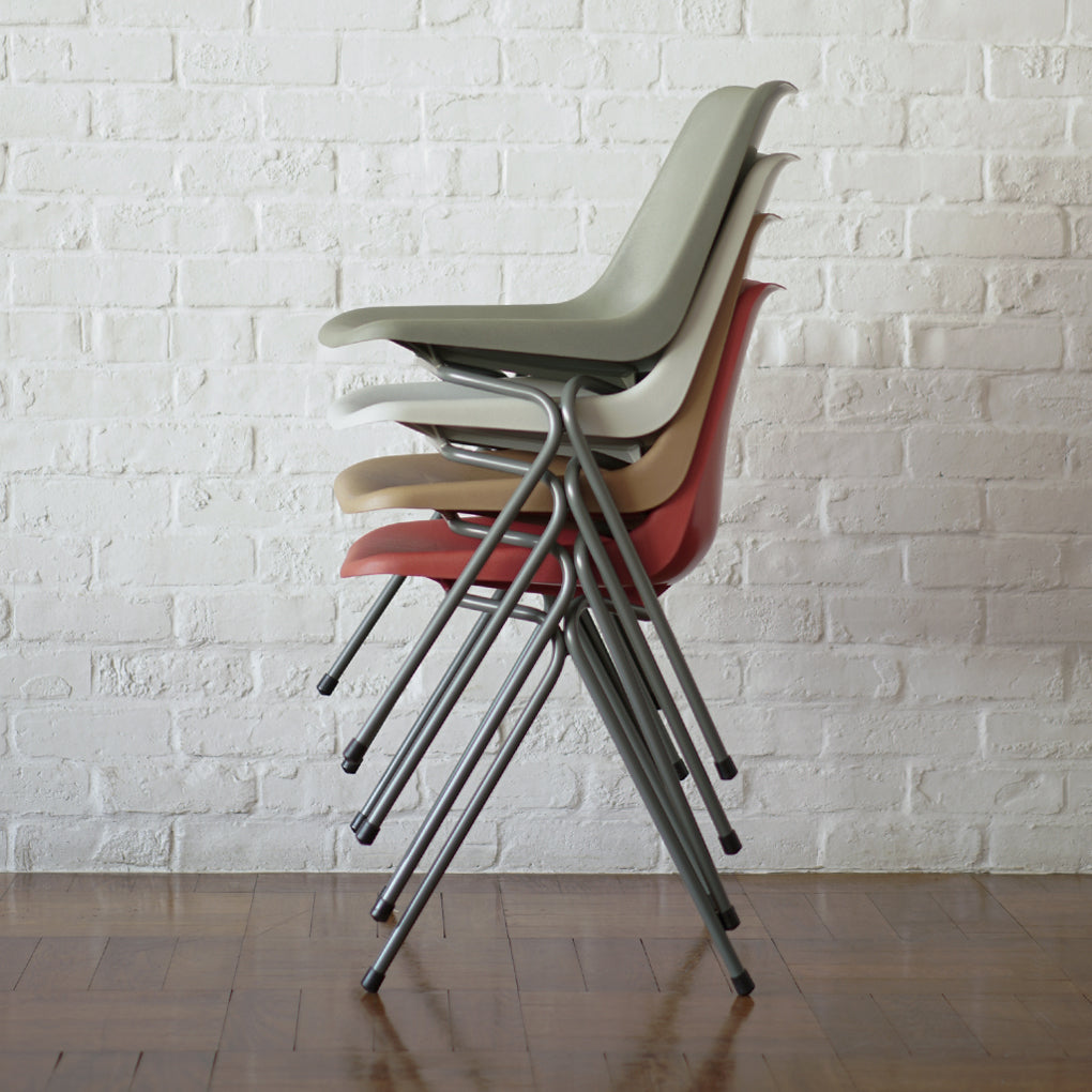 ROBIN DAY POLYSIDE CHAIR / DARK GREY FRAME